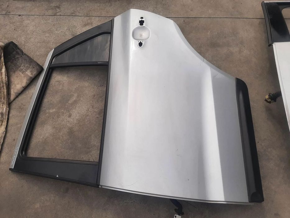 usa portiera stanga spate hyundai santa fe 2 cm