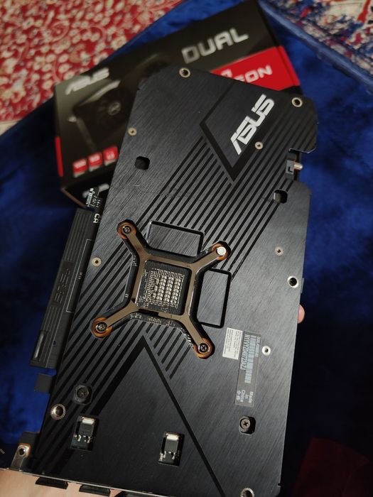 Видеокарта от AMD  RX6600 8Gb