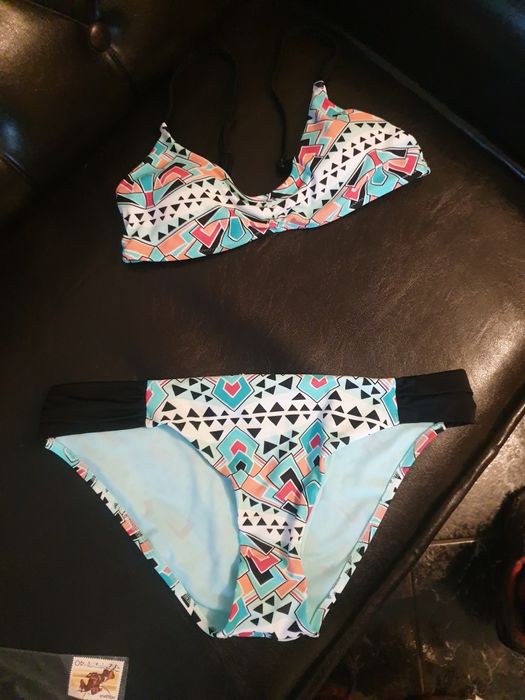 Nou! Costum de baie C&A - marimea S