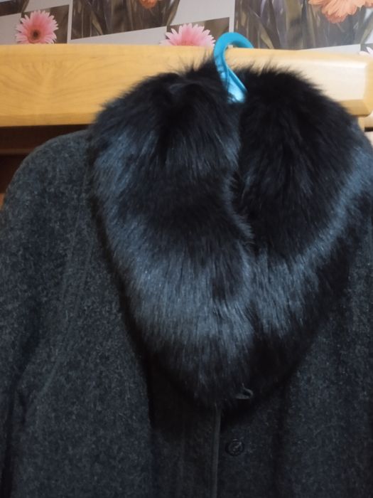 Пальто зимнее производство Австрия.