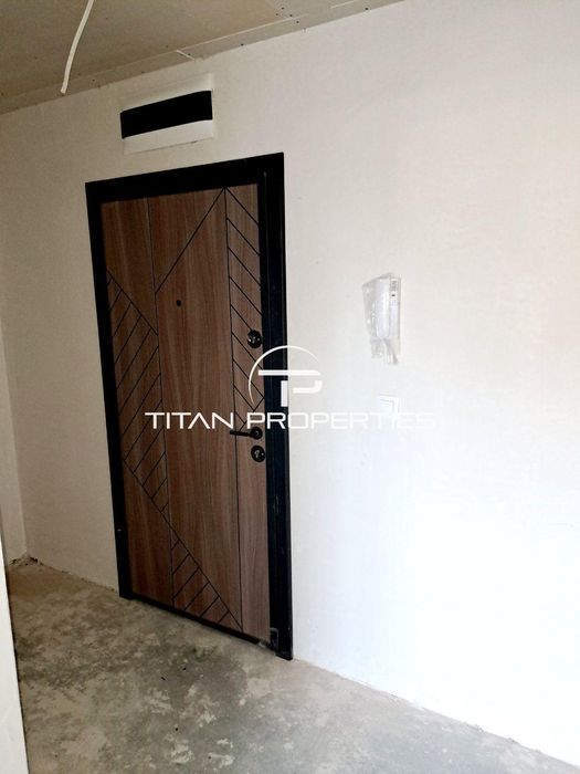 Продава се Тристаен апартамент в Пловдив, Остромила - 179 кв.м за 1174 €/кв.м - Снимка #9