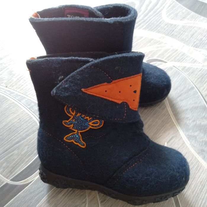 Продам зимнюю обувь 29р