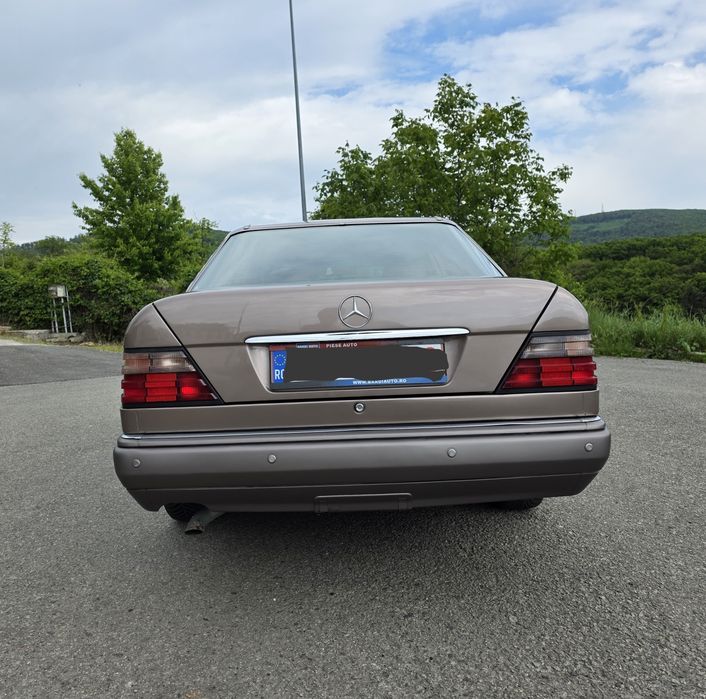Vând Mercedes w 124