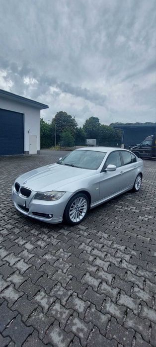 BMW Seria 3 2009 — imagine 5