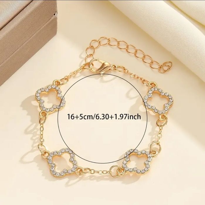 Гривни Van Cleef & Arpels Alhambra