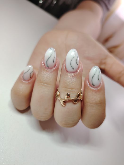 Маникюр на дому.