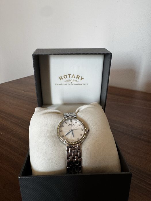Ceas de dama Rotary cu cristale