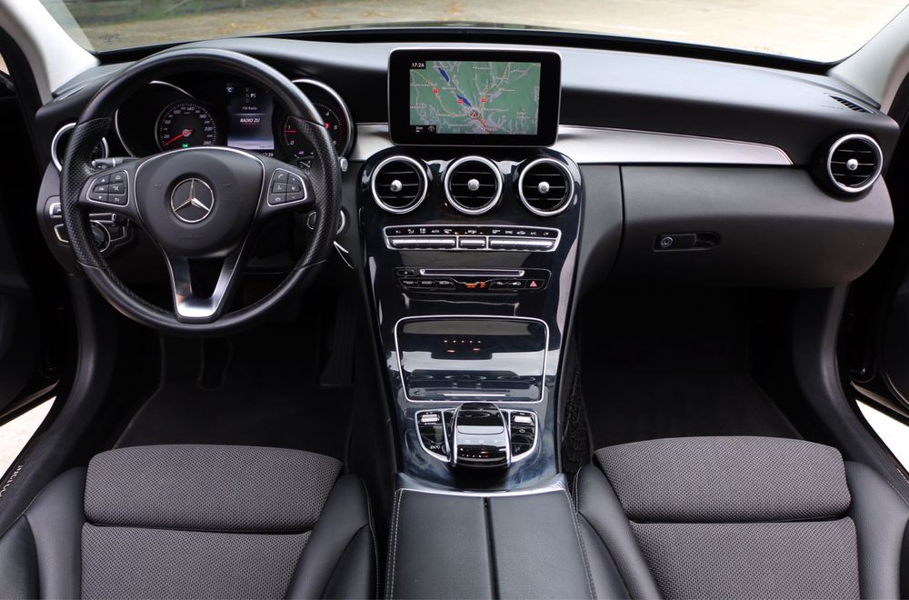 Mercedes-Benz C-Class C220d Bluetec W205 Avantgarde 2016 2.2-170Cp Posibilitate Rate
