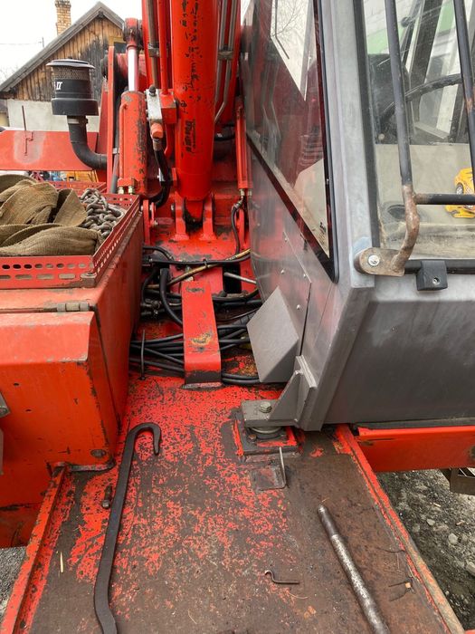 Incarcator frontal Manitou MLT 626