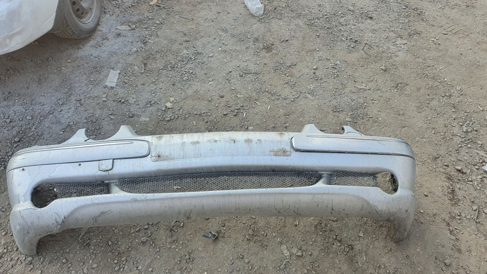 Передний Бампер порогимерседес 210