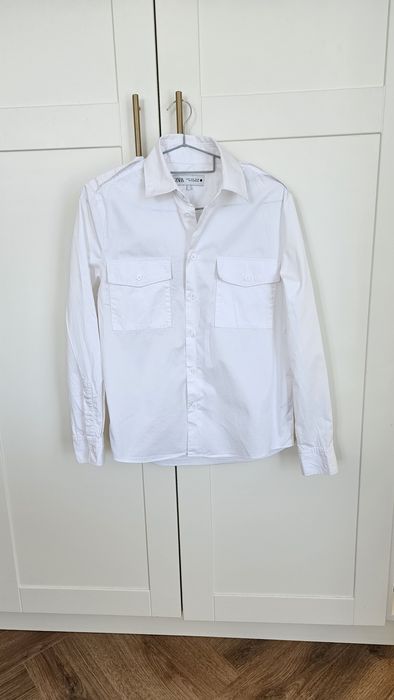 ZARA Нова бяла риза с джобчета, М размер