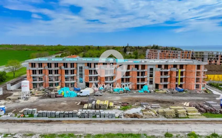 Продава се Двустаен апартамент в Бургас, Сарафово - 68 кв.м за 1375 €/кв.м - Снимка #1