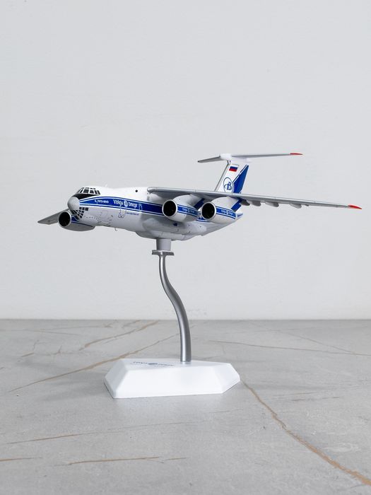 Коллекционная модель самолёта ИЛ-76, детализированная, масштаб 1:200