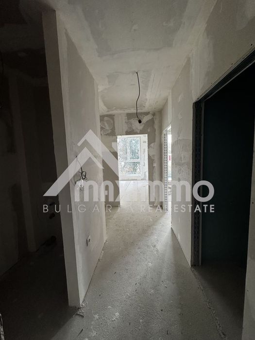 Продава се Двустаен апартамент в Варна, Аспарухово - 70 кв.м за 1415 €/кв.м - Снимка #3