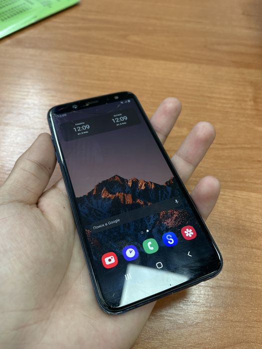 Самсунг А6 32 гб 15000тг