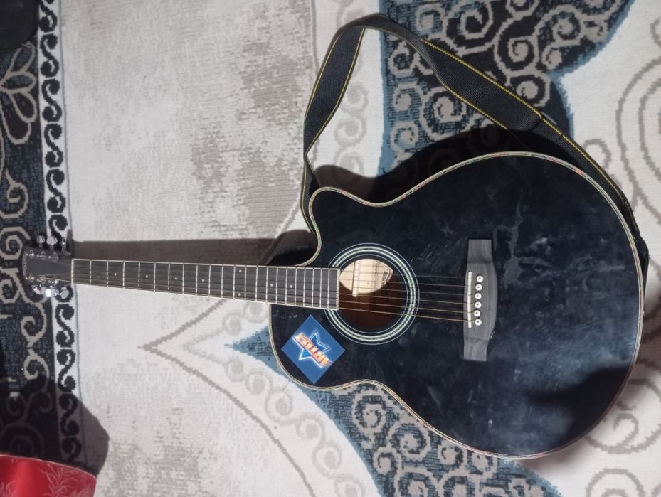 Getara yosh muzikantlar uchun Zur tanlov