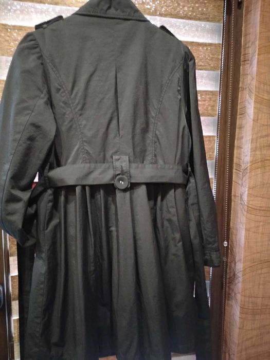 Дамски черен шлифер