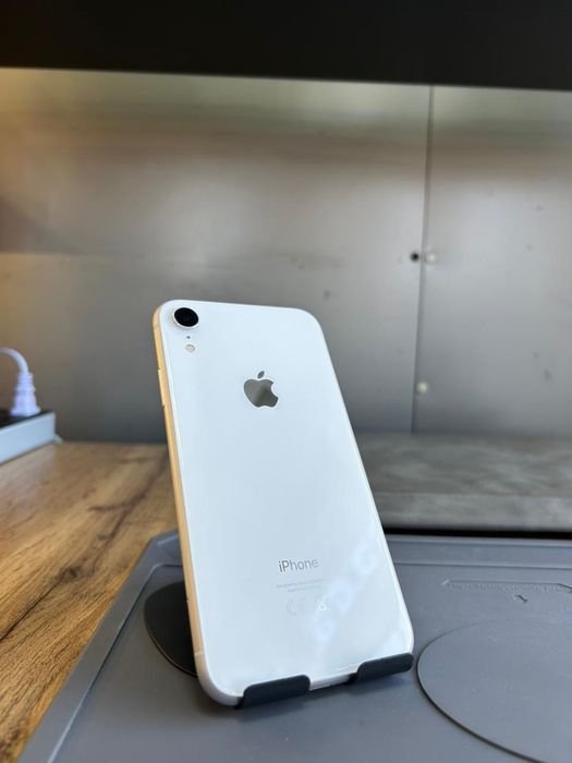 Iphone XR 64gb айфон