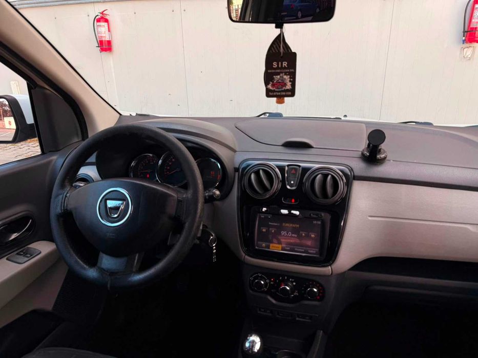 DACIA Lodgy 2015 — imagine 5