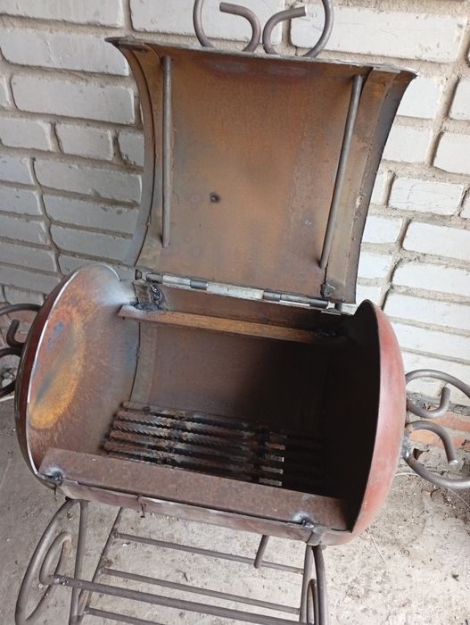 Продам мангал из газ баллона.