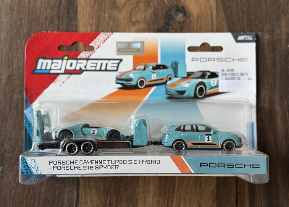 Два чисто нови комплекта Porsche на Majorette