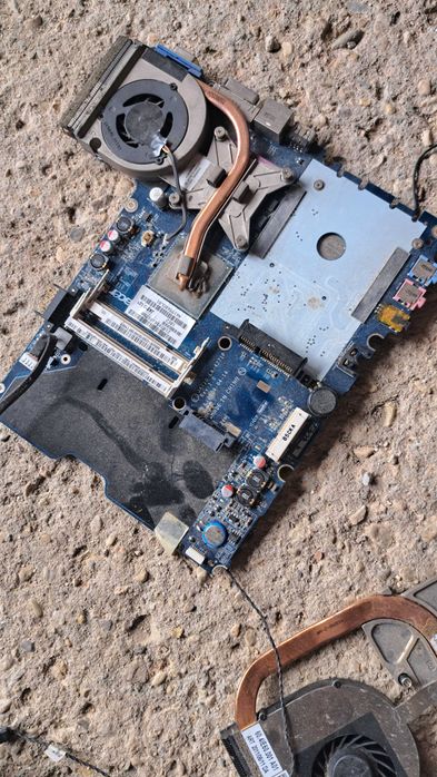 Продава се лаптоп