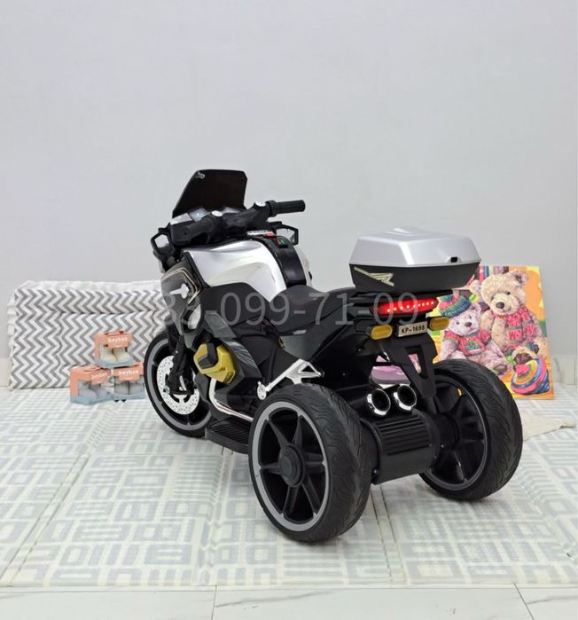 Детский мотоцикл Kawasaki 12V | 3–8 лет, музыка и пульт управления