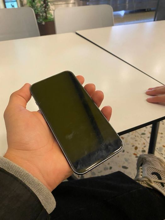 Продам айфон 14