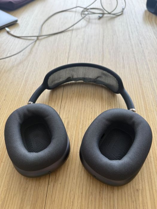 AirPods Max 1 поколение