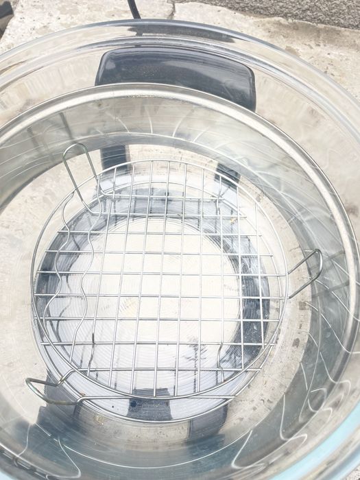 Уред за готвене с горещ въздух