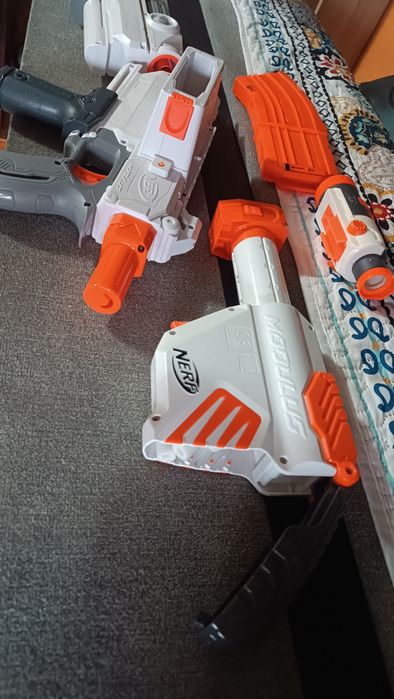 Pusca Nerf Modulus 80 cm cu accesorii plus gloante
