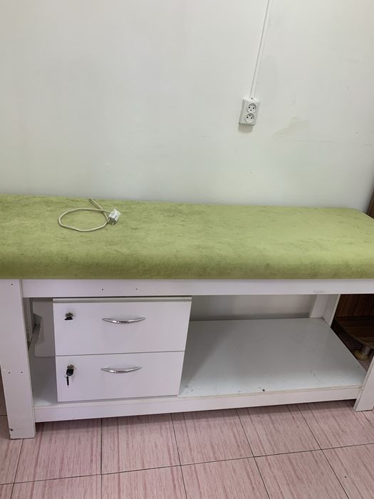 Кушетка, косметологическая