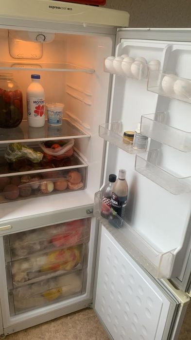 Продам холодильник