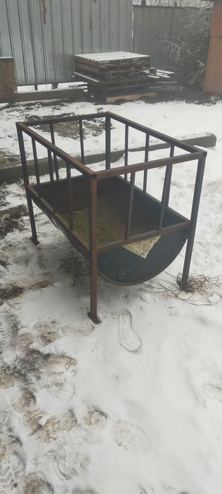 Продам кормушку для овец