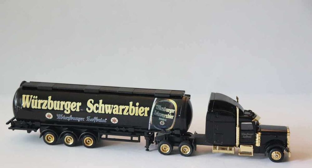 Модел камион 1/87 3броя тема Бира MACK  MERCEDES BENZ Ман Tuborg