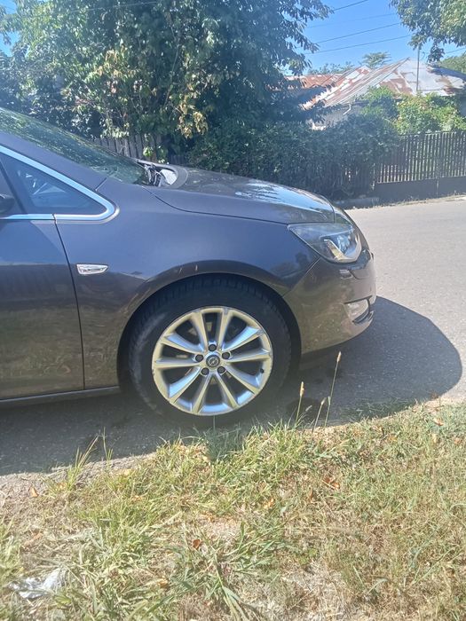 Opel astra j break