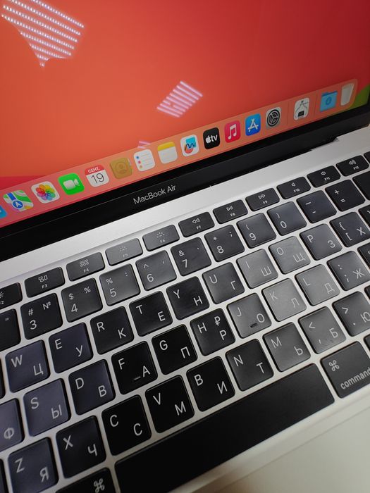 MacBook Air 13 | 256гб | Intel Core i3 | Silver Цвет