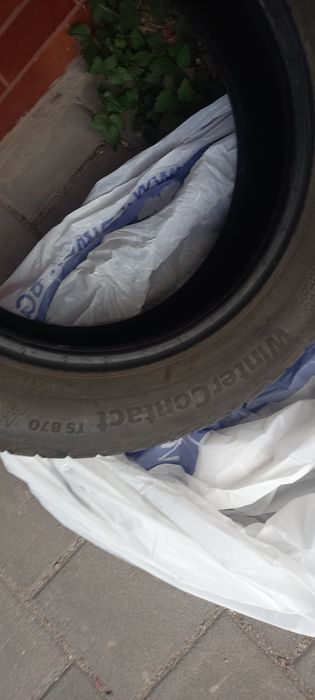 Зимни гуми Континентал  ДОТ 22г. 205/60/16