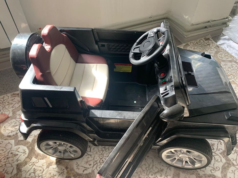 Детский электромобиль