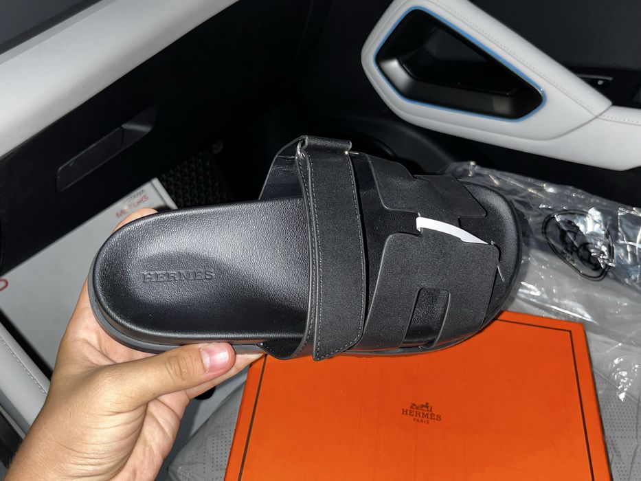 Hermes тапочка.