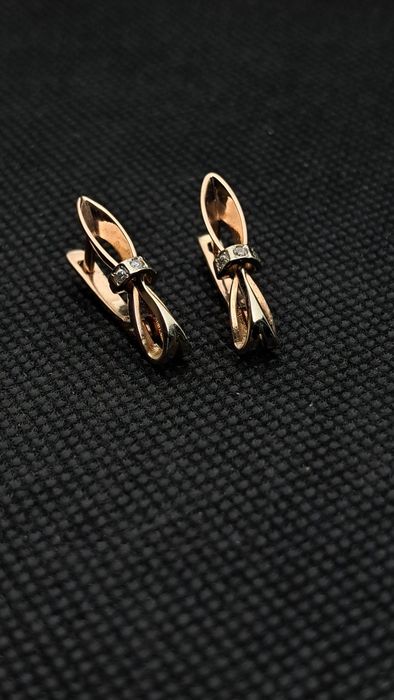 Серьги золотые .