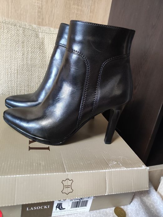 Боти Lasocki чисто нови