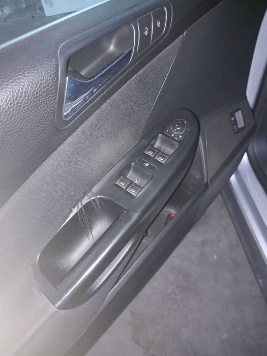 Продавам VW Пасат B6 2006 година