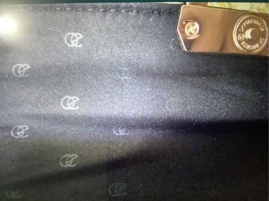 Черный клатч с пряжкой