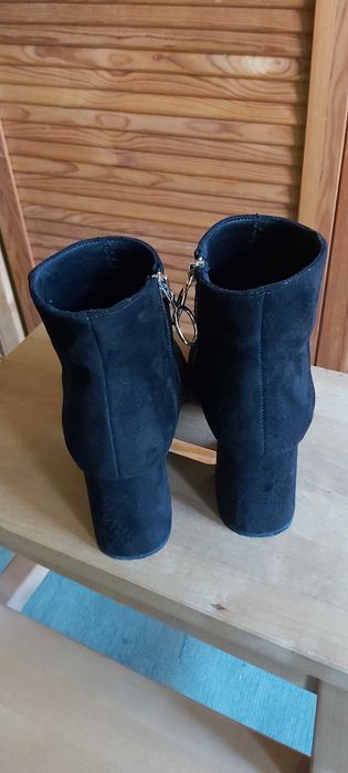 Botine negre Stradivarius