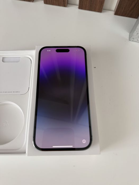 Фиолетовый Iphone 14 pro