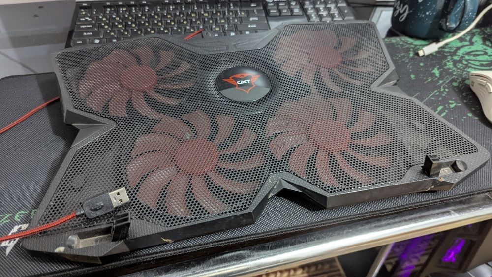 Подставка охладитель для ноутбука