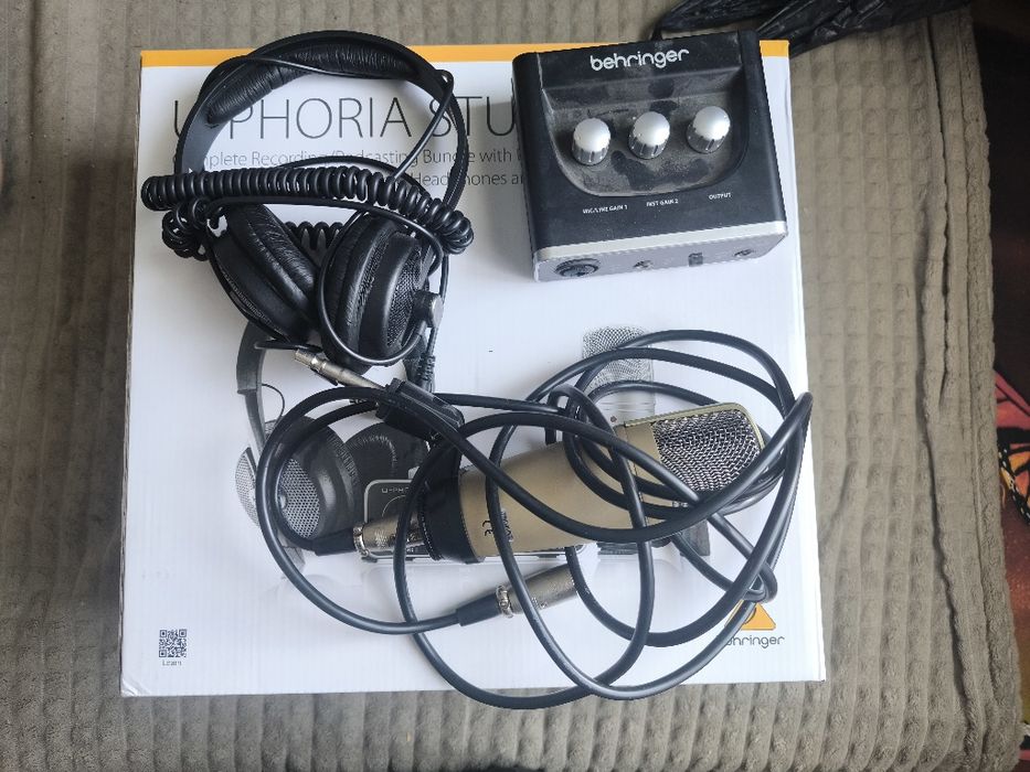 Комплект музыкального оборудования behringer