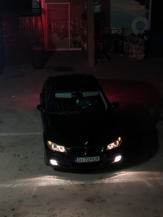 vând bmw e 90 facelift
