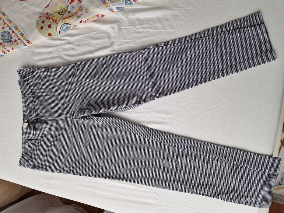 Pantaloni H&M Marimea S/36